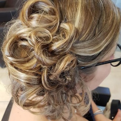 Coiffure Bigoudi COIFFEUR FONTEANY LE COMTE Image10.jpeg